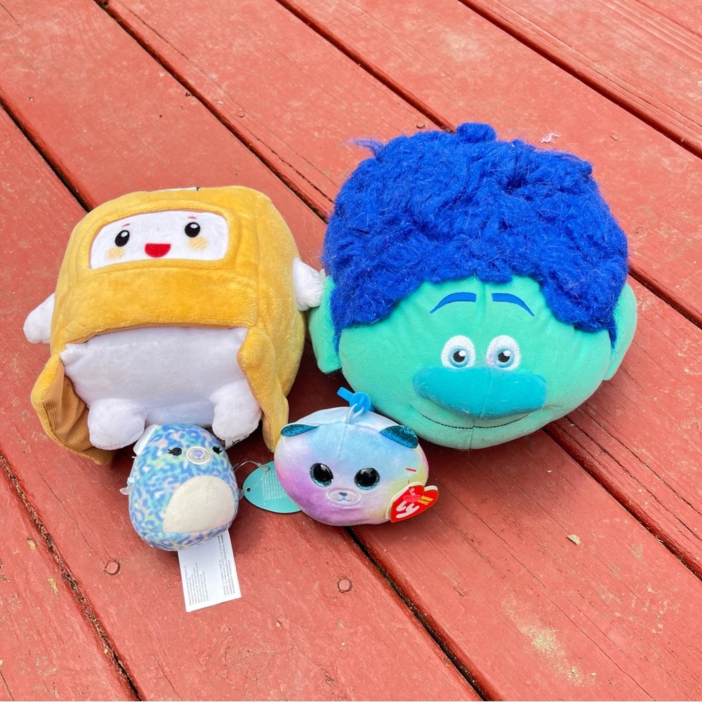 Lot Of 4 Assorted Plush Toys Dream Works Lanky Box TY Squishy Micromallows